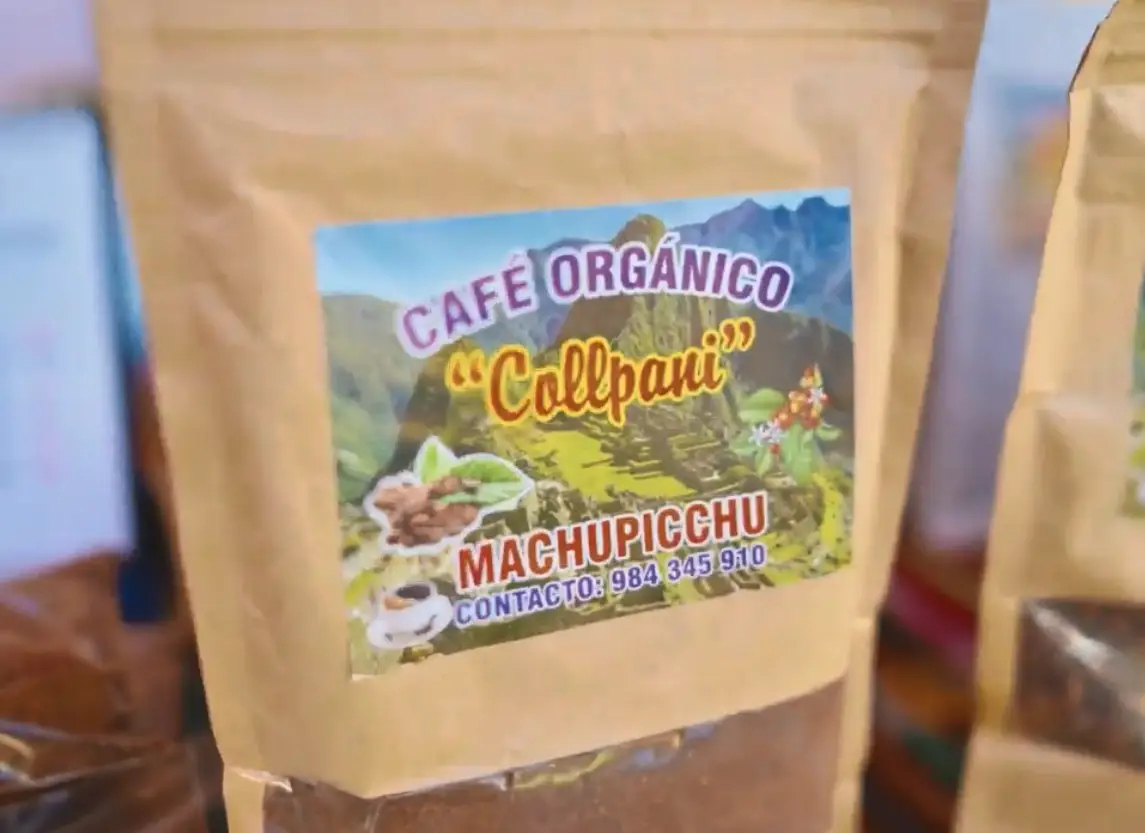 Café y miel producida en Machu Picchu se exhibe en Huancaro 2023
