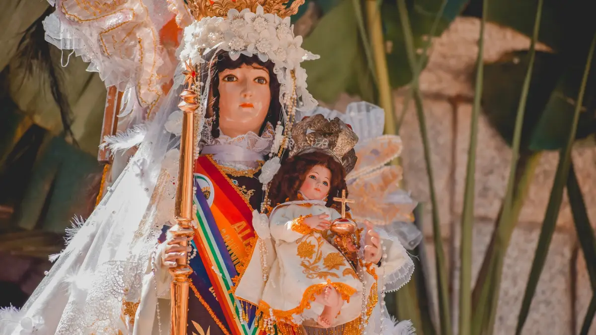 El Honor de la Medalla del Congreso a la Virgen del Carmen de Machupicchu: Un Día de Celebración y Cultura